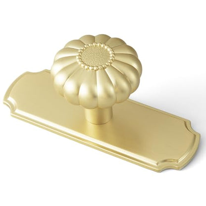 Brushed Brass Cabinet Knobs with Scalloped Backplate, Elegant Oversized Solid Zinc Alloy Drawer Knobs for Large Dresser, Heavy Duty Transitional Hardware, [Set of 6] - color: Brushed Brass, size: Oversized Knob