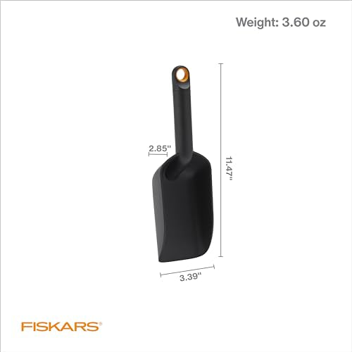 Fiskars Soil Scoop, Indoor Potting & Transplanting Tool for Medium Planters, Durable Lightweight Resin Garden Scooper with Flat Bottom & Deep Sides to Prevent Spills, 1.5 Cup Capacity, Black - style: Soil Scoop