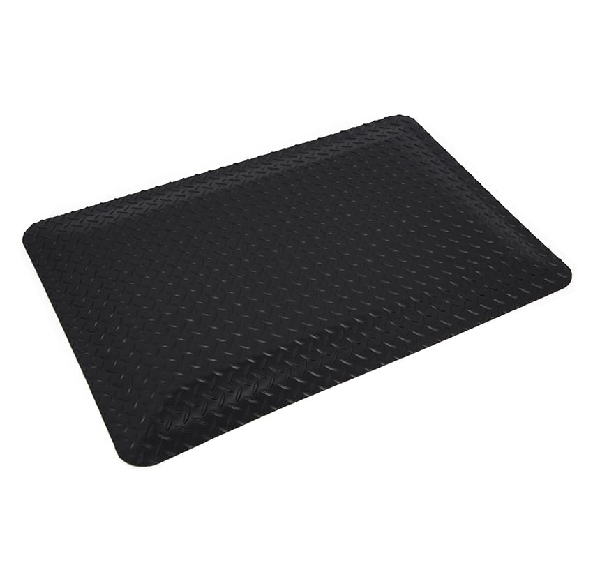 Wearwell Diamond-Plate Select UltraSoft Mat - Black. Anti-Fatigue Workstation Mat. 3' W x 5' L x 15/16" Thickness. PVC Vinyl Surface with PVC Sponge. For Dry Industrial Use (495.1516x3x5BK) - size: 3' W x 5' L x 15/16"