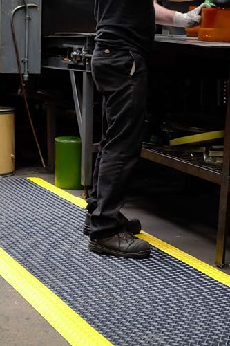 Wearwell Diamond-Plate Select Mat - Black/Yellow. Anti-Fatigue Workstation Mat. 3' W x 5' L x 9/16" Thickness. PVC Vinyl Surface with PVC Sponge. For Dry Industrial Use (495.916x3x5BYL) - size: 3' W x 5' L x 9/16"